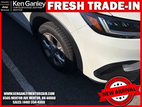 Used 2023 Honda HR-V LX image 11