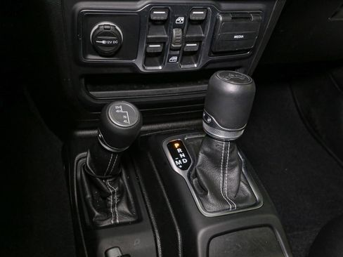 Used 2019 Jeep Wrangler Unlimited Sahara w/ Dual Top Group image 41