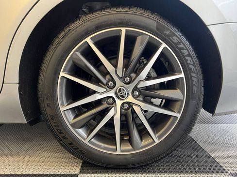 Used 2021 Toyota Camry XLE image 30