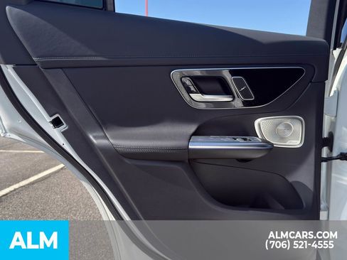 Used 2024 Mercedes-Benz GLC 43 AMG 4MATIC image 18