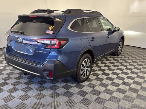 Used 2021 Subaru Outback Premium AWD/4WD image 7