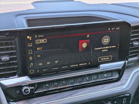 Used 2026 GMC Sierra 1500 SLT image 11