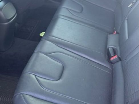 Used 2023 Hyundai Elantra Limited w/ Preferred Accessory Package image 4