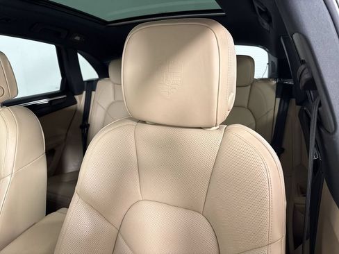 Certified 2023 Porsche Macan w/ Premium Package Plus AWD/4WD image 41