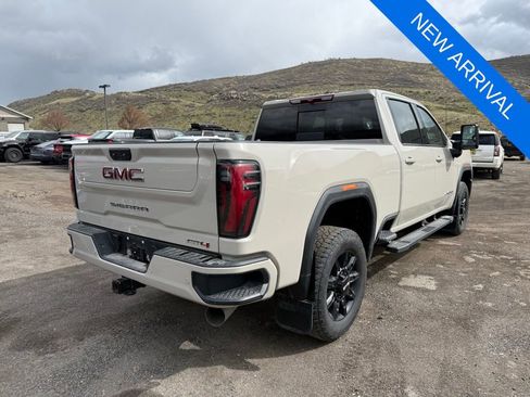 Used 2026 GMC Sierra 3500 AT4 AWD/4WD image 4