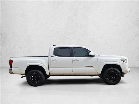 Used 2021 Toyota Tacoma SR5 image 4