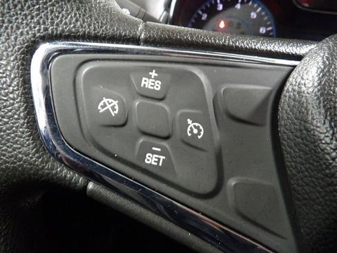 Used 2019 Chevrolet Cruze LT image 17