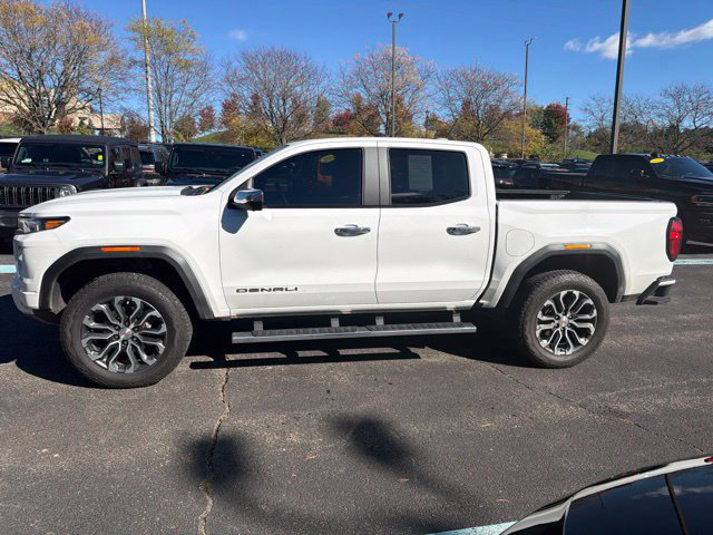Used 2026 GMC Canyon Denali AWD/4WD image 2