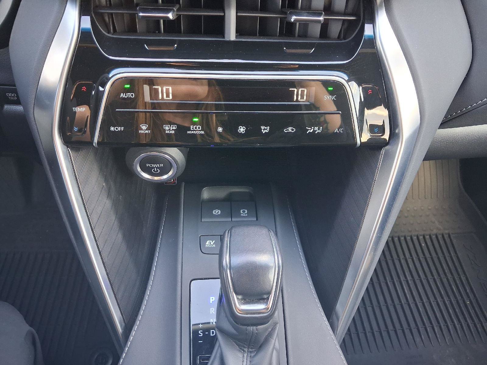 Used 2024 Toyota Venza Limited AWD/4WD image 33
