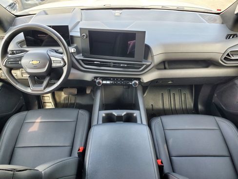 Used 2024 Chevrolet Silverado EV W/T AWD/4WD image 13