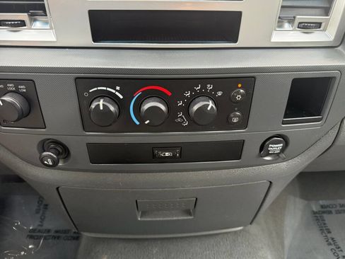 Used 2008 Dodge Ram 1500 Truck SLT w/ Cool Chrome Pkg AWD/4WD image 17