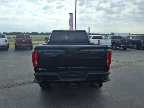 Used 2023 GMC Sierra 2500 AT4 w/ AT4 Preferred Package AWD/4WD image 4