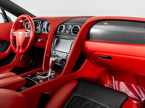 Used 2014 Bentley Continental GT image 49