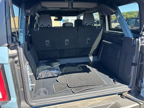 Used 2023 Ford Bronco Badlands w/ Sasquatch Package image 9