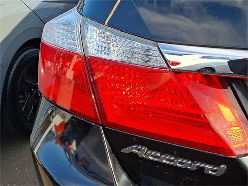 Used 2013 Honda Accord LX image 5