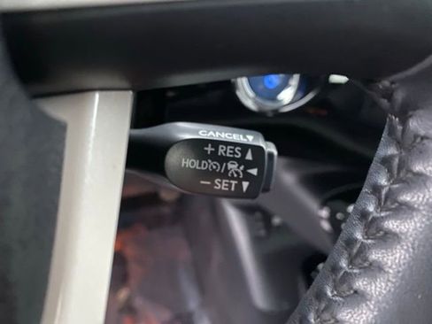 Certified 2017 Toyota Prius Prime Advanced image 21