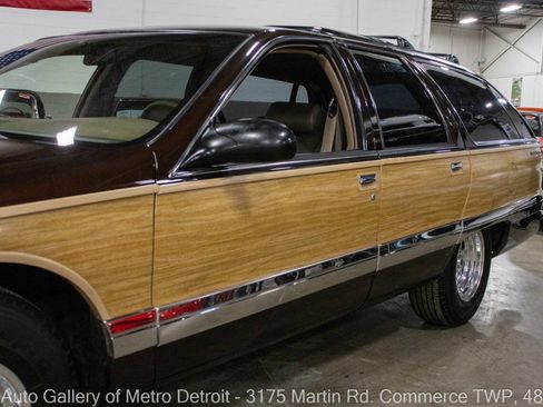 Used 1996 Buick Roadmaster Estate image 21