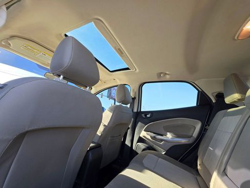 Used 2020 Ford EcoSport SE FWD image 3
