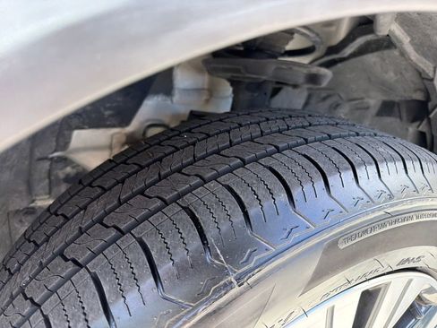 Certified 2021 Nissan Rogue SV w/ Premium Package image 13