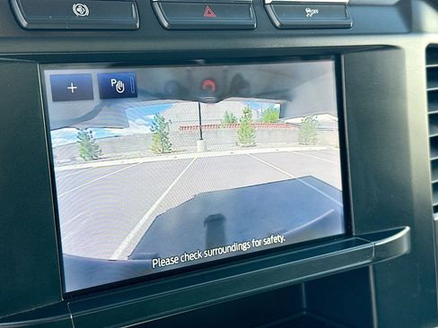 Used 2023 Ford F550 4x4 Regular Cab Super Duty image 14