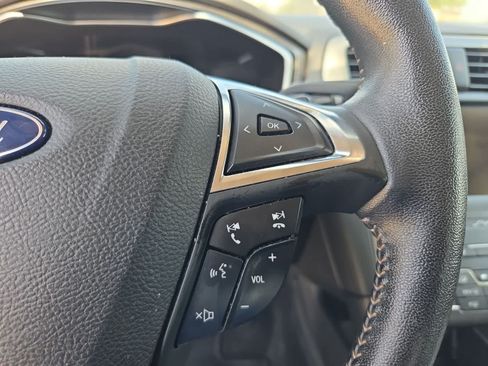 Used 2019 Ford Fusion SE w/ Equipment Group 151A FWD image 23