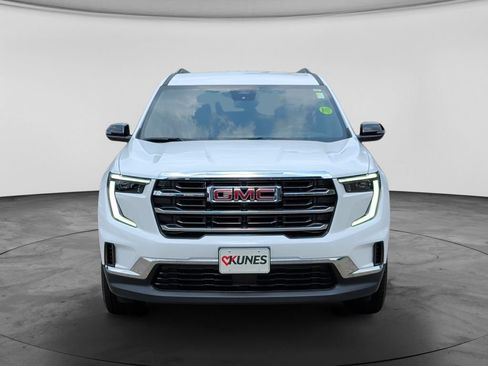 Used 2026 GMC Acadia Elevation w/ LPO, Floor Liner Package AWD/4WD image 2