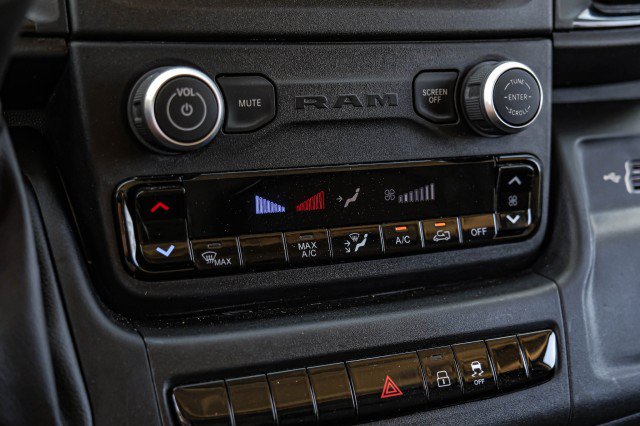 Used 2023 RAM ProMaster 2500 FWD image 30