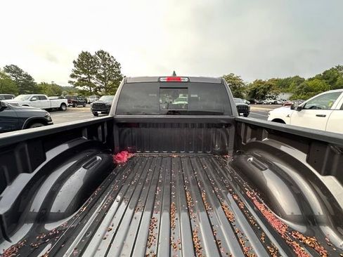 New 2026 RAM 1500 Express AWD/4WD image 4