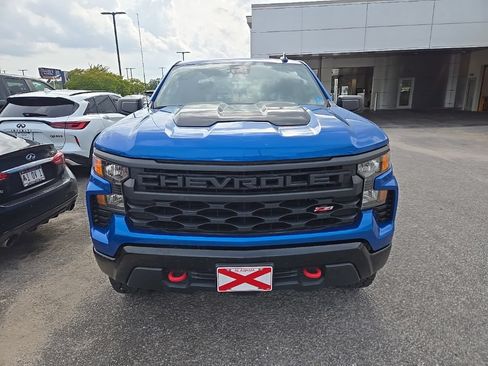 Used 2022 Chevrolet Silverado 1500 Custom Trail Boss AWD/4WD image 2