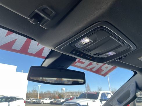 Used 2023 Chevrolet Silverado 2500 Custom w/ Custom Value Package image 20