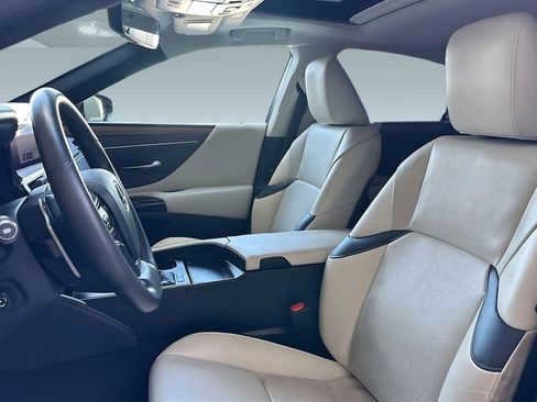Certified 2023 Lexus ES 300h w/ Premium Package FWD image 5