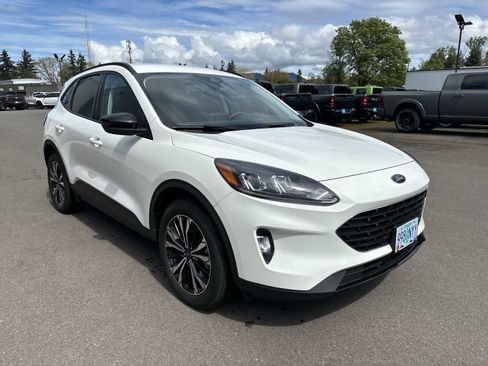 Used 2021 Ford Escape SEL w/ SEL Stealth AWD Package image 6