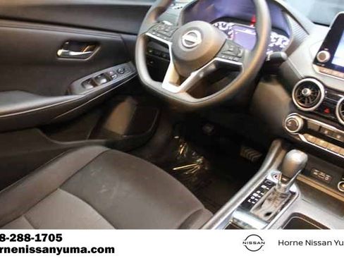 Used 2024 Nissan Sentra SV image 10
