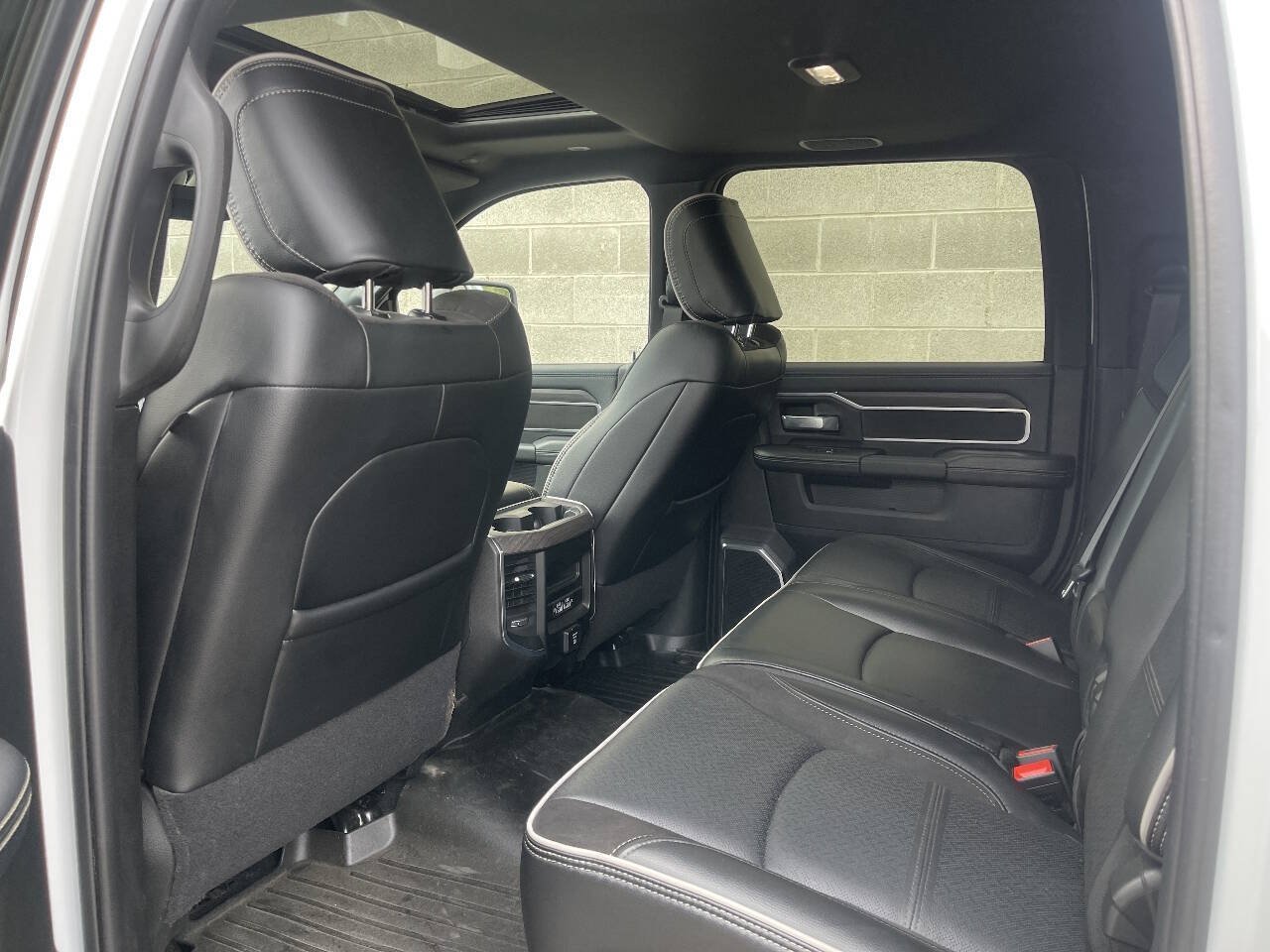 Used 2025 RAM 2500 Laramie w/ Night Edition AWD/4WD image 17