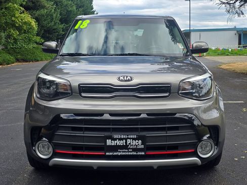 Used 2018 Kia Soul ! FWD image 9