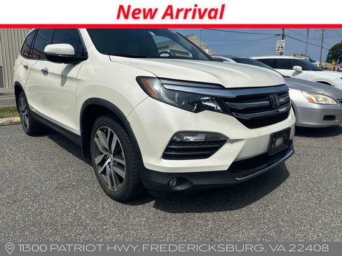 Used 2018 Honda Pilot Elite image 2