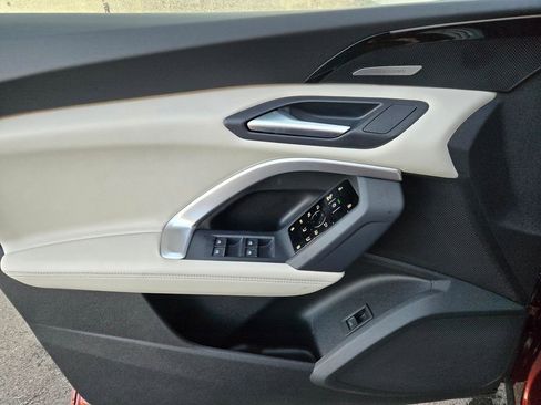 New 2025 Audi Q5 Premium Plus image 17