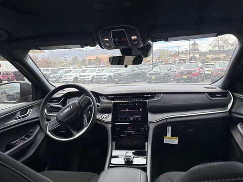 New 2026 Jeep Grand Cherokee Laredo X AWD/4WD image 22