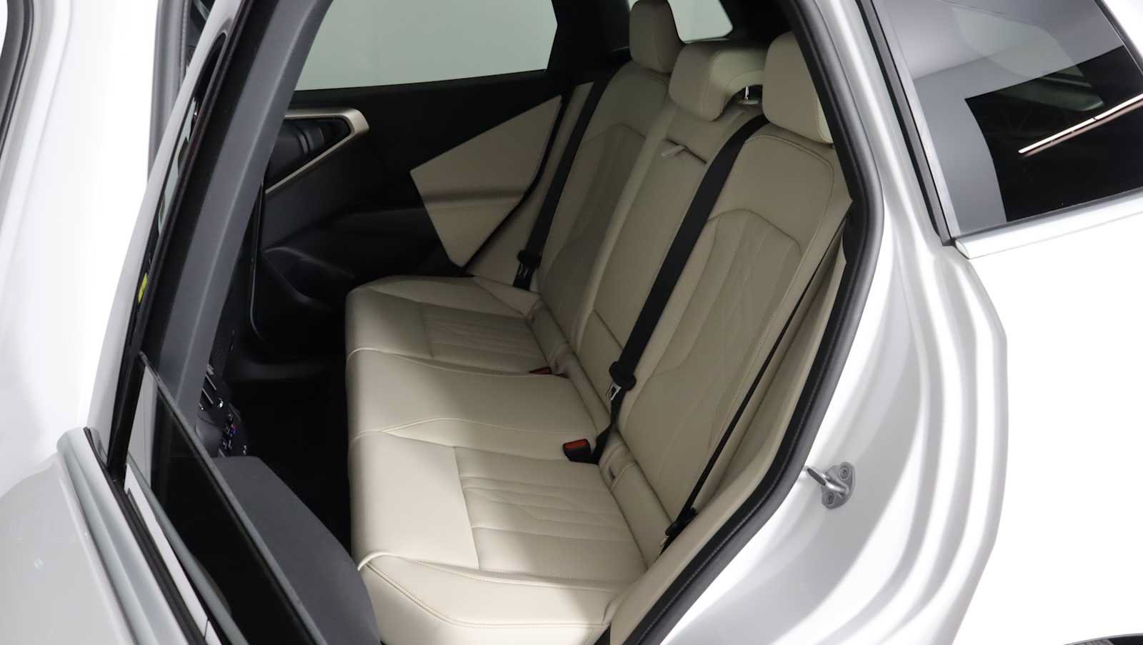 Used 2025 BMW X3 xDrive30i AWD/4WD image 13