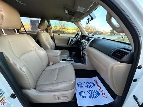 Used 2012 Toyota 4Runner SR5 image 18