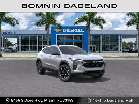 New 2026 Chevrolet Trax RS w/ Sunroof Package image 2