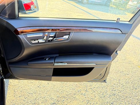 Used 2011 Mercedes-Benz S 550 4MATIC image 45