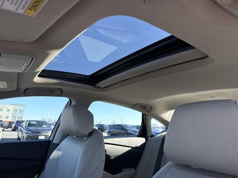 Used 2023 Honda Accord EX image 4