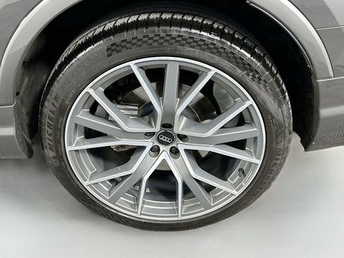 Used 2019 Audi Q7 3.0T Prestige AWD/4WD image 33