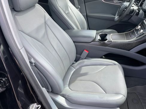 Used 2019 Lincoln Nautilus Reserve w/ Driver Assistance Package image 19