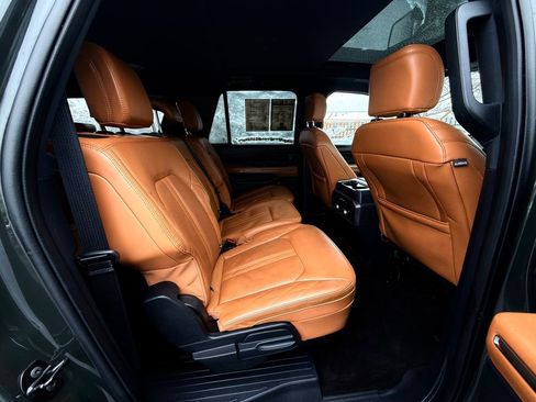 Used 2022 Ford Expedition Max Platinum image 15