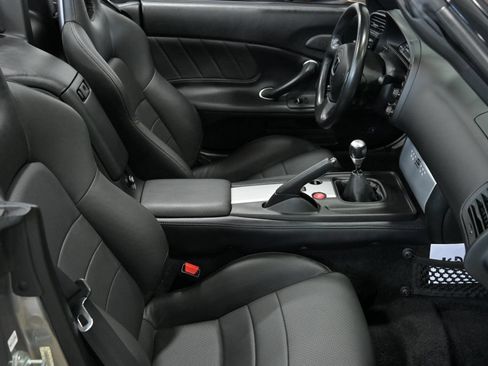 Used 2005 Honda S2000 image 35