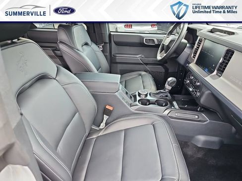 New 2026 Ford Bronco Outer Banks w/ Sasquatch Package AWD/4WD image 12