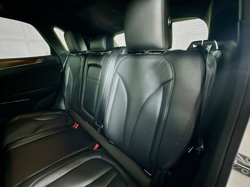 Used 2019 Lincoln MKC Reserve w/ MKC Climate Package image 24