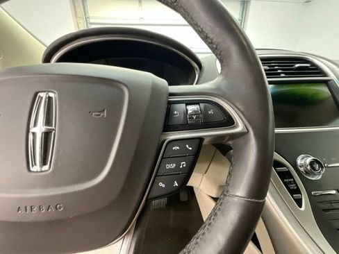 Used 2020 Lincoln Nautilus FWD w/ Equipment Group 101A image 17